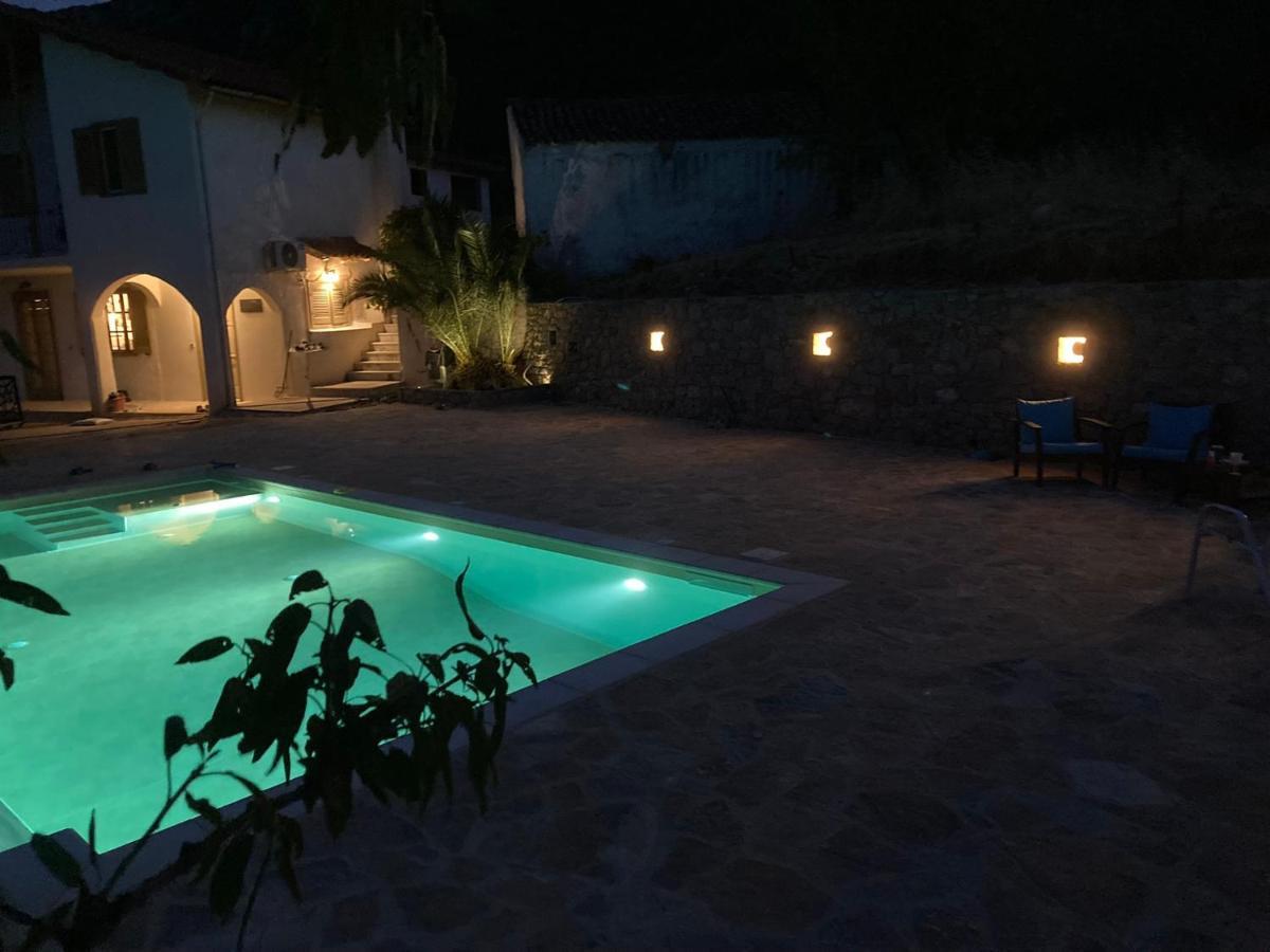 Spiti Koryfi Villa Pera Melana ภายนอก รูปภาพ